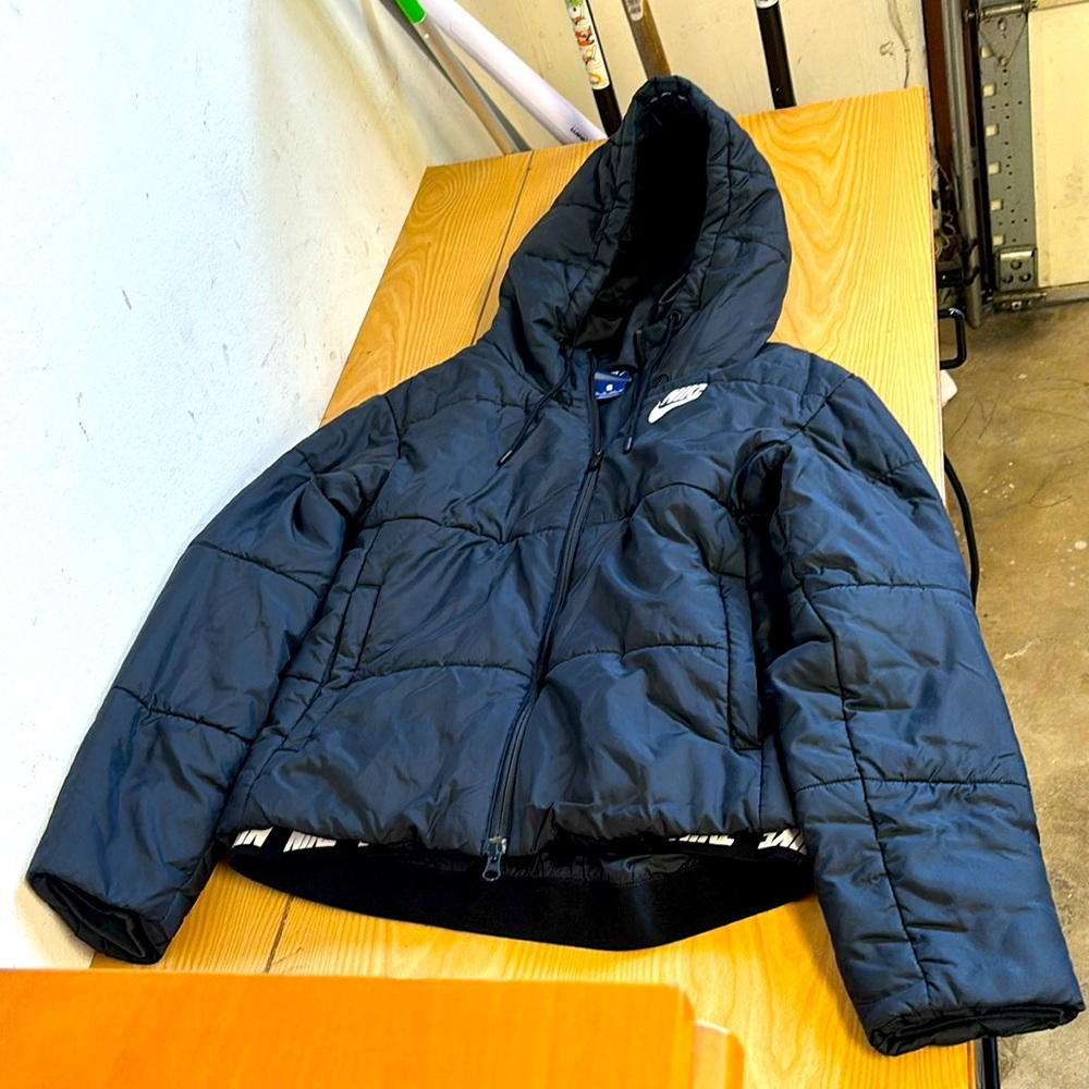 Nike puffer jacket size XS